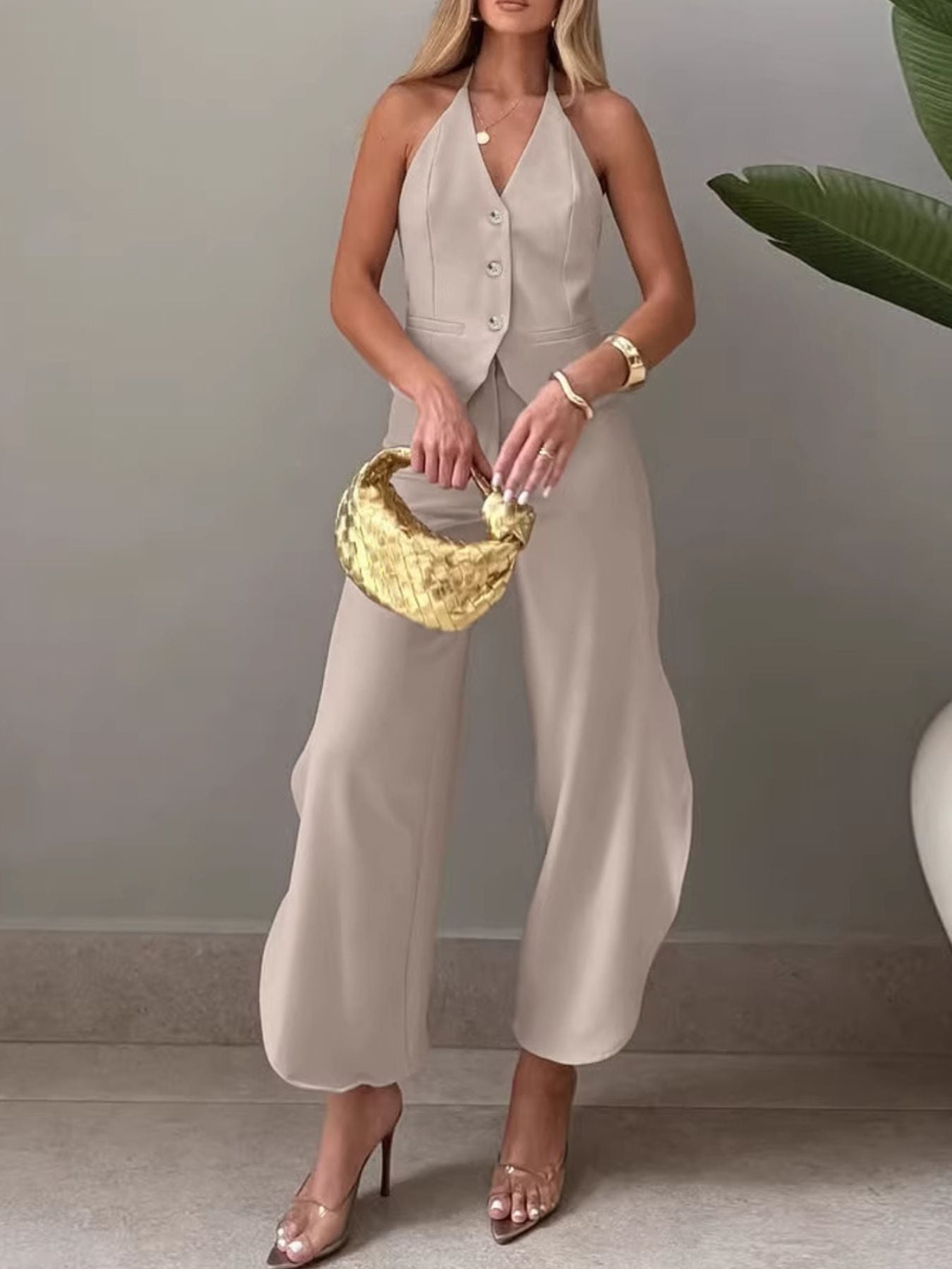 20443955-3b22-4c63-a9db-a89f5396e31c-Max